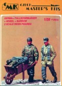 CMK 129-F35030 Deutsche Fallschirmjager mit Schubkarre WW II (2 figures) 1:35
