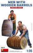 MINIART 38070 1:35 Men with Wooden Barrels